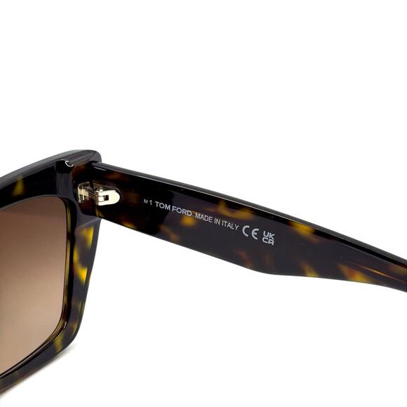 New, TOM FORD Wyatt Sunglasses TF871 52F Authentic main image 10